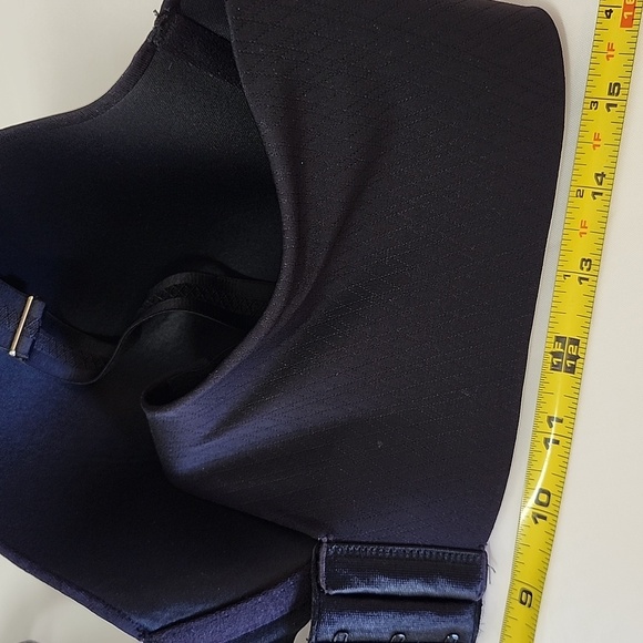 VANITY FAIR Radiant Women's Black Smoothing Underwire Molded Cup Bra 42C - Picture 3 of 5